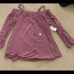 Off the shoulder long sleeve blouse